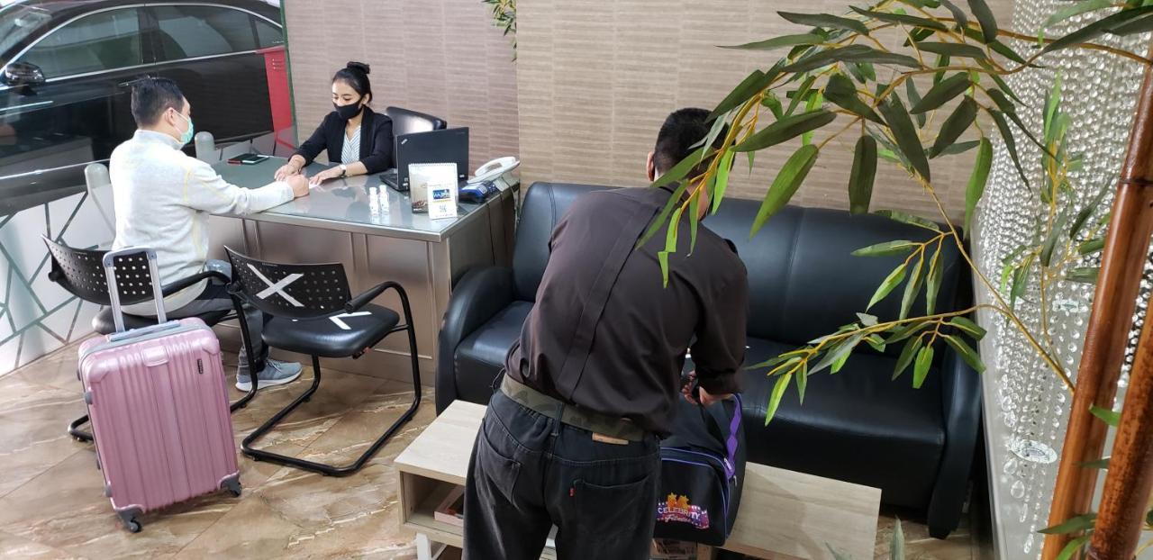 Harvia Suites Kebon Jeruk Джакарта Экстерьер фото