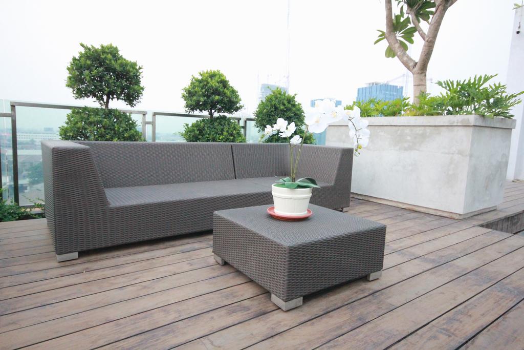 Harvia Suites Kebon Jeruk Джакарта Экстерьер фото